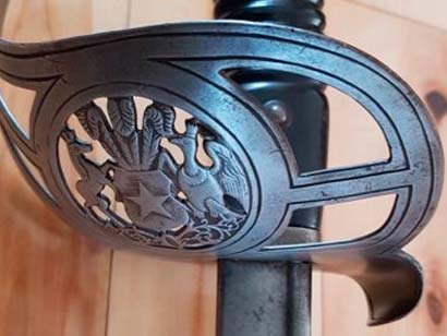 antique weapon saber chile